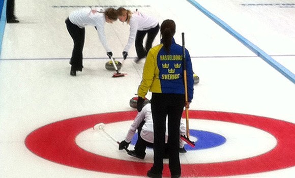 Winter Universiade: Canadian men remain perfect, women drop to 1-2