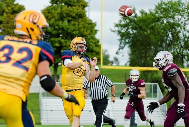 Ottawa defeats No.9 Gaels with last minute score