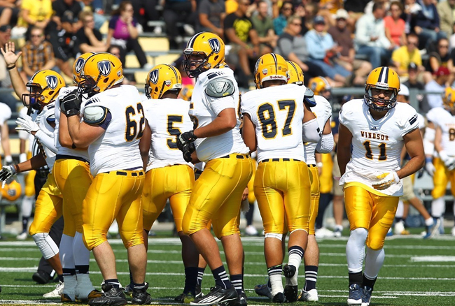 Lancers close out 2015 with win over Waterloo