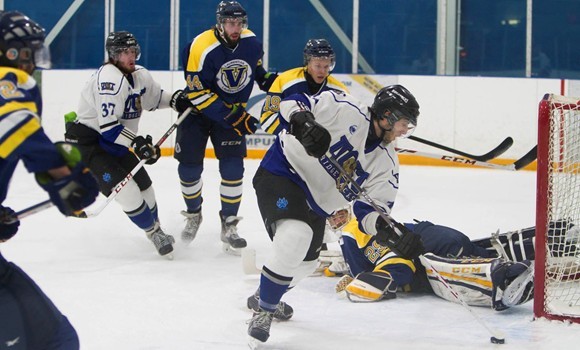 MEN'S HOCKEY ROUNDUP: UOIT offence explodes in 6-1 win over Laurentian