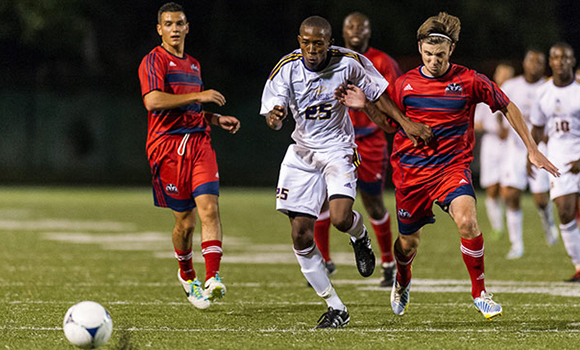 M-Soccer Roundup: Laurier remains undefeated
