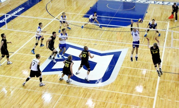 MEN'S VOLLEYBALL ROUNDUP: Ryerson pushes Waterloo to five sets, but can't knock off the No. 7 Warriors
