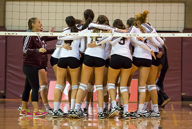 W-VOLLEYBALL ROUNDUP: Gee-Gees hand defending champion Marauders first loss